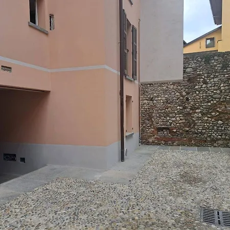 Apartamento Casa Rosada Como