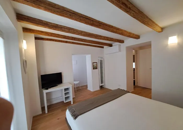 Casa Rosada Apartment *