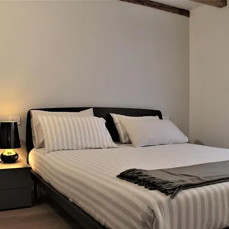 Casa Rosada * 科莫